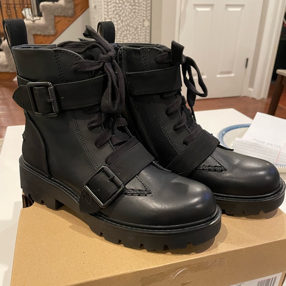 UGG Noe Combat Moto Leather Black Lug Sole Buckle Boots Size 7.5